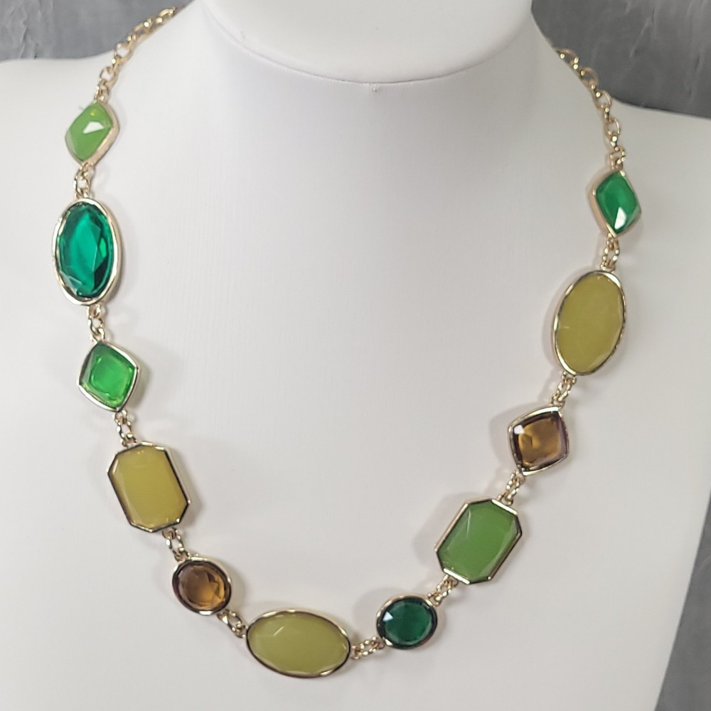 Trifari Vintage Green Faceted Acrylic Stone Gold Tone Station Necklace